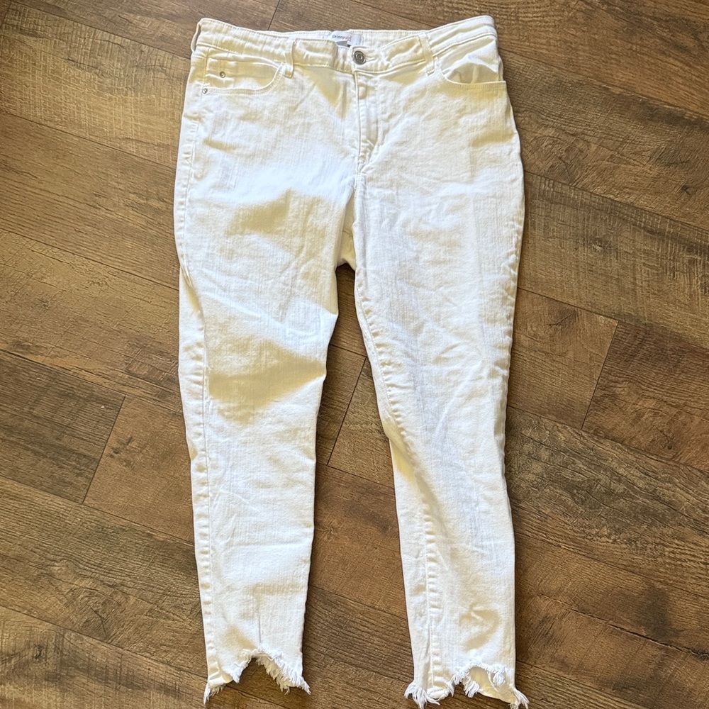 Skinnygirl Cropped White Jeans